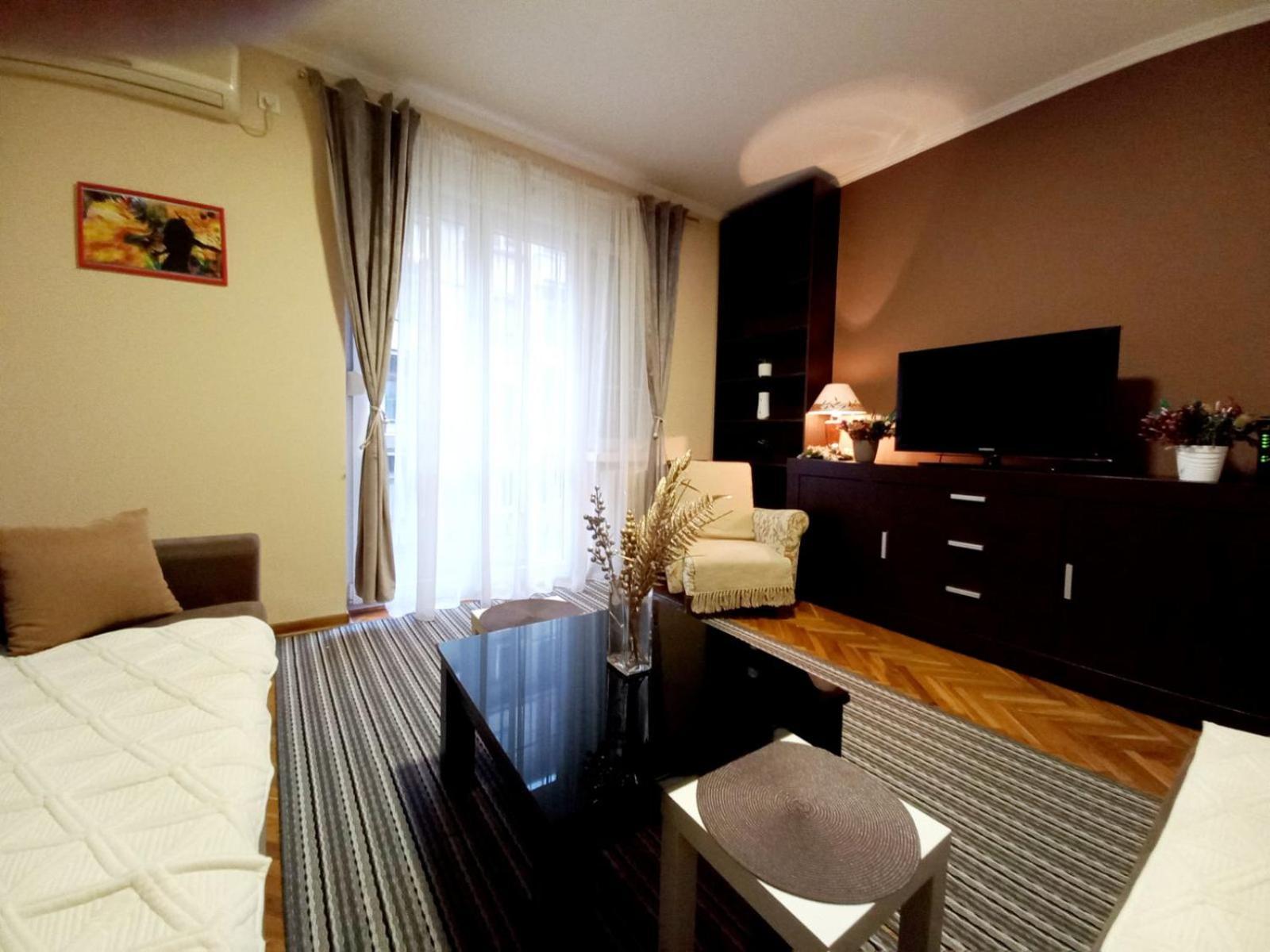 Apartment Alex 2 Belgrade Exterior photo